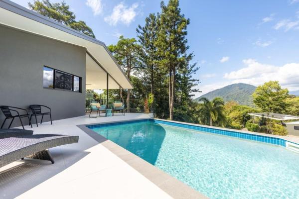 Treetops Retreat - Queensland