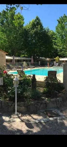 Bungalow Tourrettes 50 M² Piscine - Département Var
