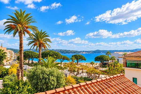Appartement Cosy Centre Ville Vue Mer Au Calme - Terrasse & Clim - Bandol