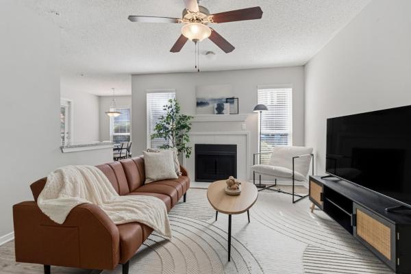 Spacious 1br Retreat Near Emory & Downtown Atlanta - Stone Mountain