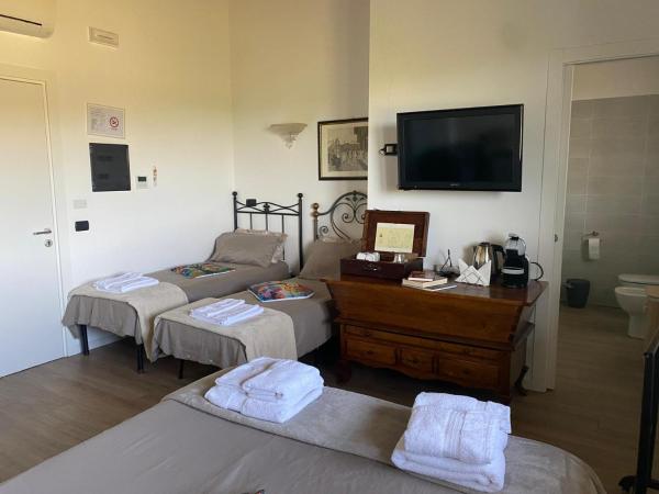 Cascina Lai - Oasi Naturalistica - Camere Private - Isolabella