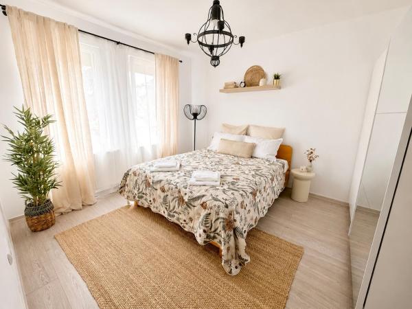 Minimalist Urban Stay - Giroc