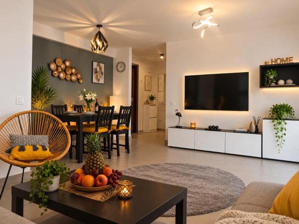 Acapulco Apartment With Pool - Fuengirola