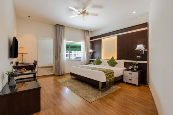 Hotel Ulkon Suites Plaza - Delhi