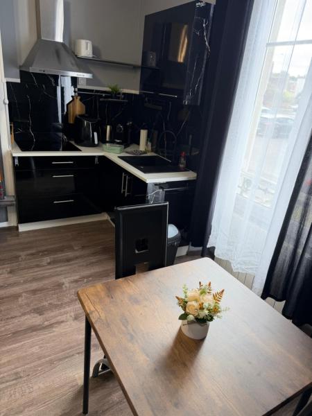 Appt F2 Au Centre Ville De Nogent Le Rotrou, Jasmin - Brunelles