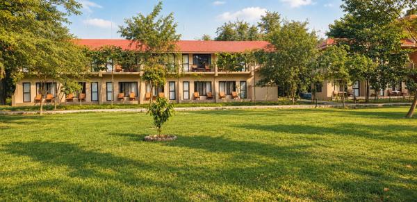 Lumbini Buddha Garden Resort - 네팔