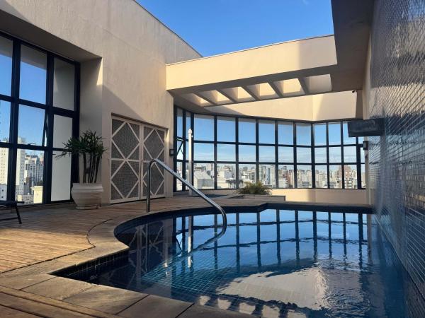 Flat Nos Jardins Com Vaga E Piscina - São Paulo