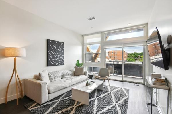 Japandi Minimalism | 1br Lohi Loft | Dog-friendly - Denver, CO