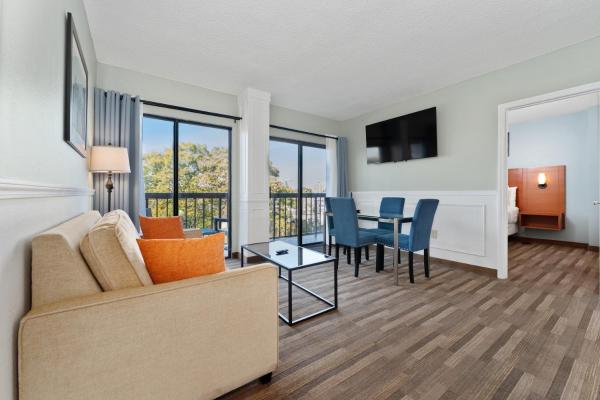 Tranquil Garden View 2 Bed 2 Bath Balcony Condo 7 Min To Universal - Orlando