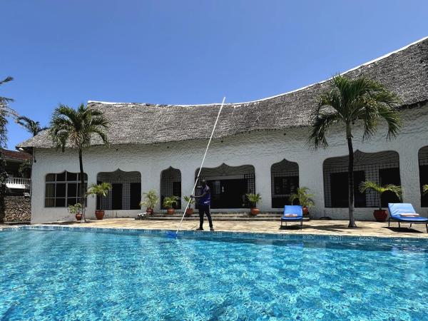 Cliff-house - Mombasa