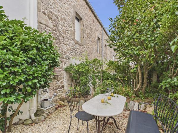 Maison 4 Pers, Tout à Pied, Jardin & Bbq - Plouguerneau