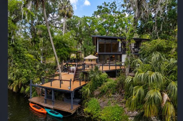 Luxury Riverfront Escape - Tampa, FL