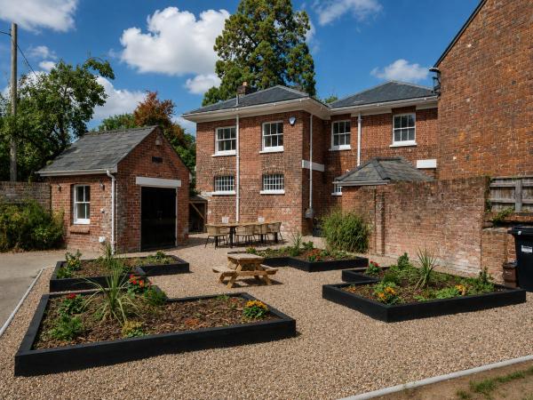 Stay In Hampshire's Historic Old Station - リングウッド