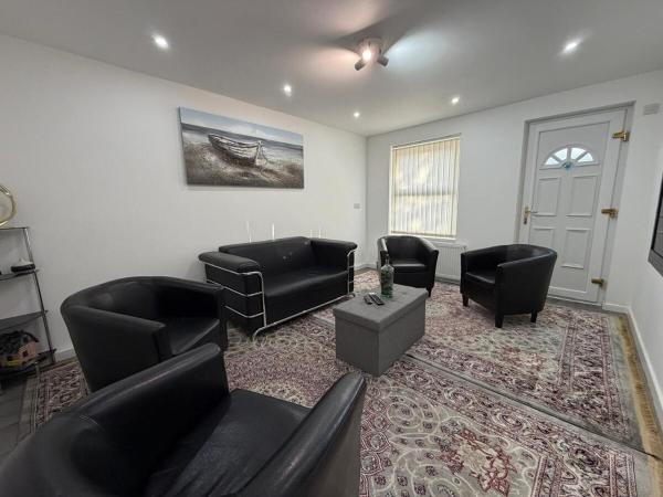 2br Central Leeds Home Near University And Hyde Park For Contractors And Families - Leeds
