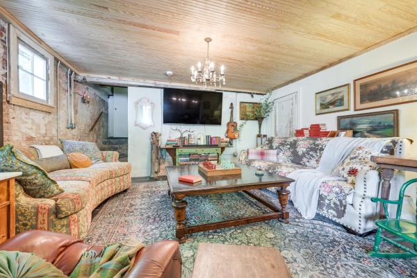 Tryon Equestrian Home Near Wine Country & Hiking - Tryon, NC