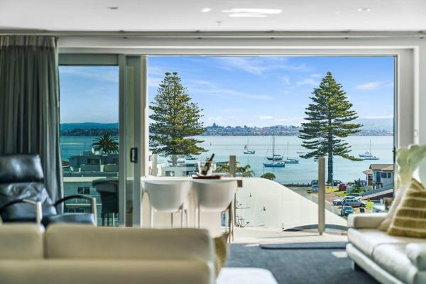 Luxury Mount Apartment With Views - Mount Maunganui