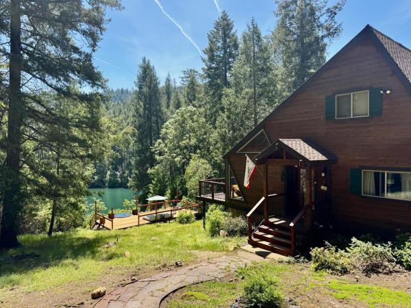 Lakefront Chalet Nevada City - Nevada City, CA