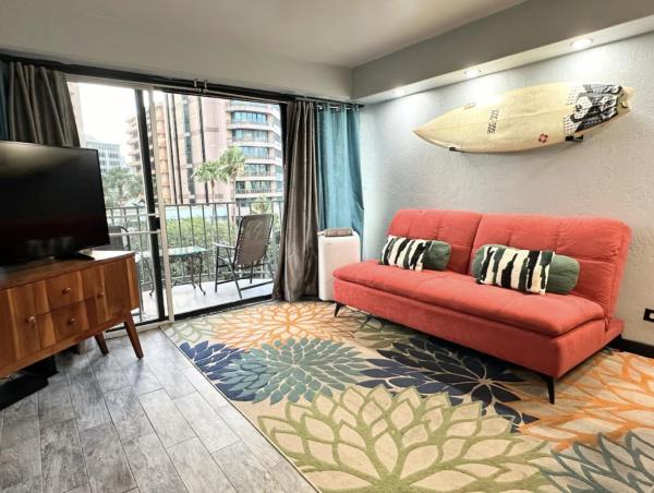 Royal Aloha 2-bedroom Waikiki Vacation Rental Unit - Kailua, HI
