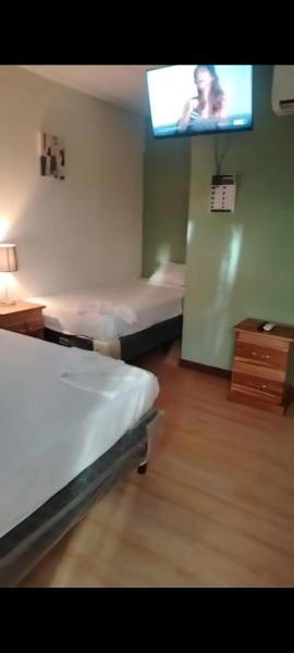 Hotel Noche De Luna Sv - San Salvador