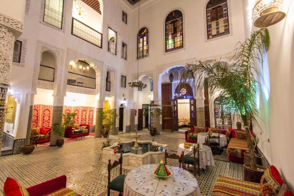 A la foto es mostra l'objecte Riad Lalla Zoubida situat a la ciutat de Fes.