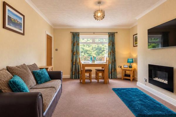 Tulip Cottage Vacant Nests Cozy Retreat - Bamburgh