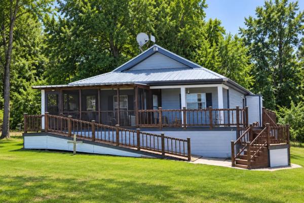 Lakefront Fireside Retreat Paradise - キャンプ, TX
