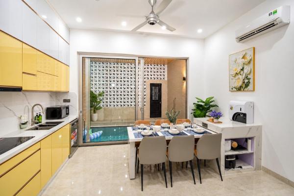 Newly Built Villa 4br-5ba Pool, Sauna, Elevator - Da Nang