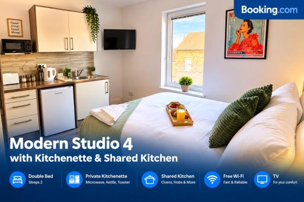 Modern Studio 4 With Kitchenette & Shared Kitchen - Peterborough