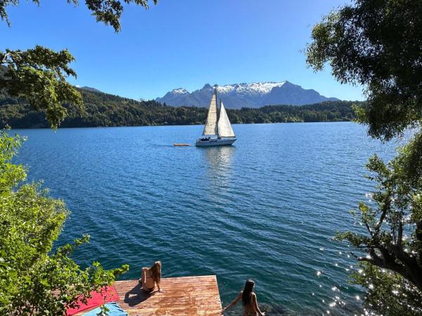 Mahalo Bariloche Cabaña Sobre El Nahuel Huapi Con Muelle Privado - Argentina