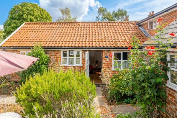 Snowdrop Cottage, Grove Farm - Lavenham