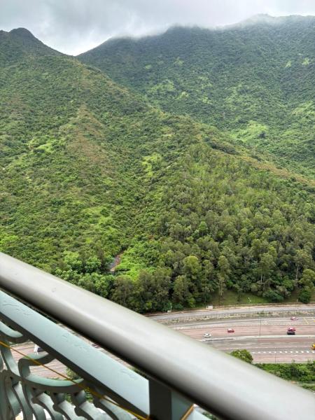 Double Bed In Tung Chung Near Airport , Disneyland, Asia Expo In Hong Kong - Hong Kong