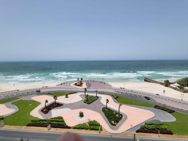 Blue Bay Sea View Furnished Apartment - Ajman