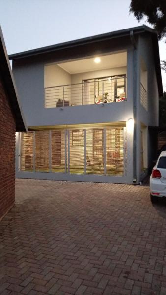 M&m Cottage Fb - Edenvale