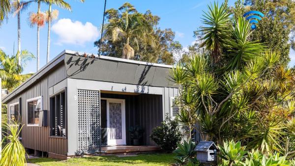 Beach Bungalow - Salamander Bay
