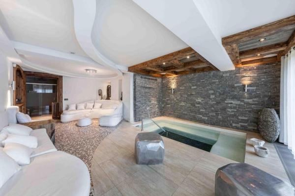 Wonder Ful Chalet Skis On Your Feet - Courchevel