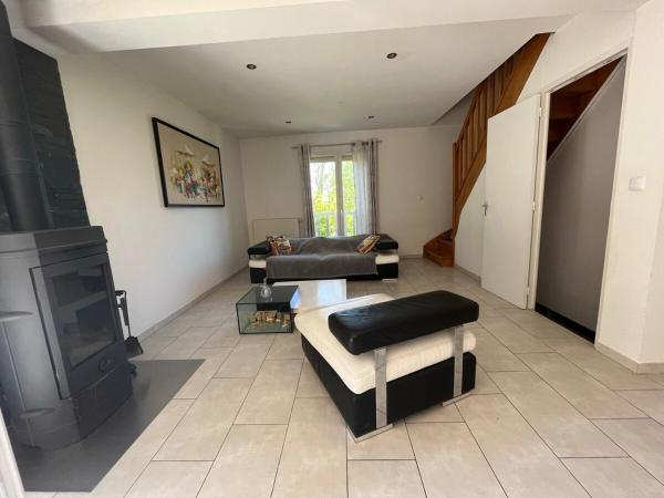 Maison Hérouville Avec 4 Chambres, Avec 2 Salles De Bain - Caen
