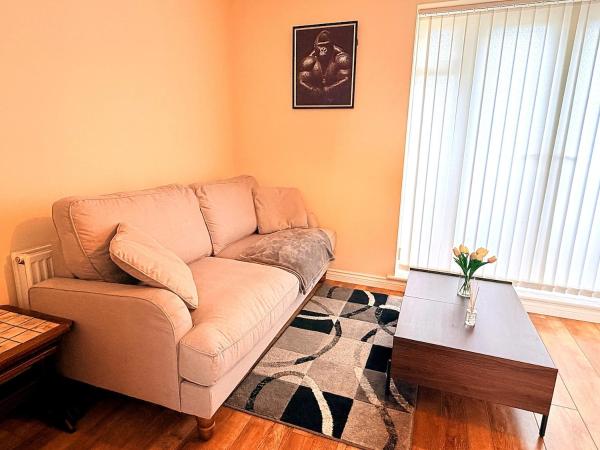 Bright & Cosy 1-bed Flat With Free Parking - Coventry