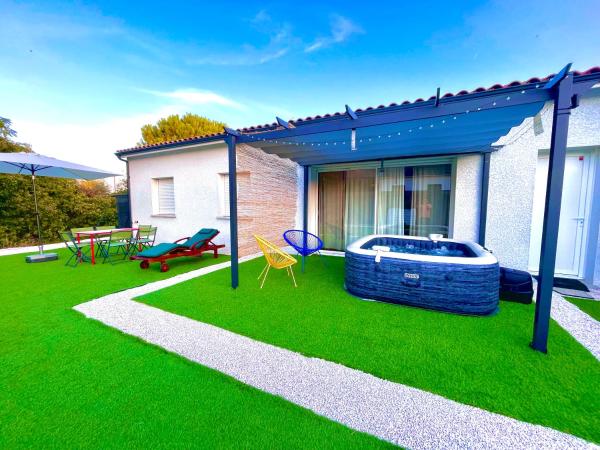 Les Tranaises- 2 Maisons Jumelées - Jacuzzis-12pers - Clim-au Calme - Tarn