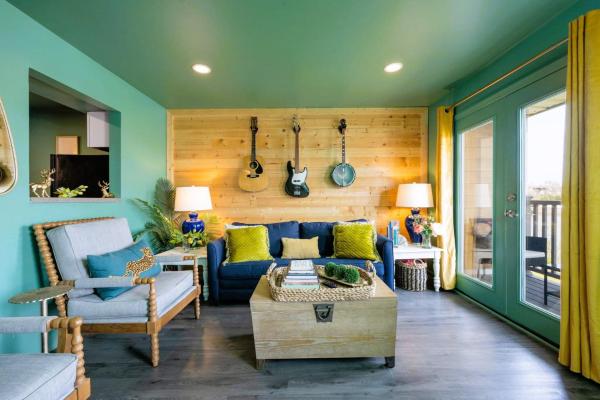 Downtown Riverfront Condo-river-skyline Views - Nashville, TN