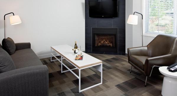 Coast Canmore Hotel & Conference Centre - Canmore