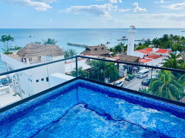 Beachfront Views Next To The Pier - Puerto Morelos