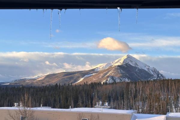 Condo W/ Views & Hot Tub Access In Silverthorne! - Silverthorne, CO