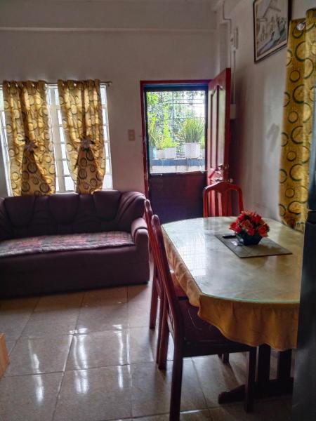 Family Staycation Fully Furnished With Wi-fi, Ac & Kitchen In Valenzuela - Quezon City