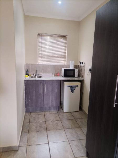 Fantasy Guesthouse - Randfontein