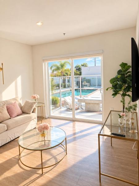 North Hollywood Arts District 2 Bedroom With Jacuzzi - Los Angeles