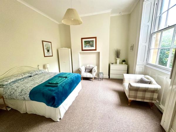 Spacious Private Suite With Free Parking Near Weston Seafront - Brean