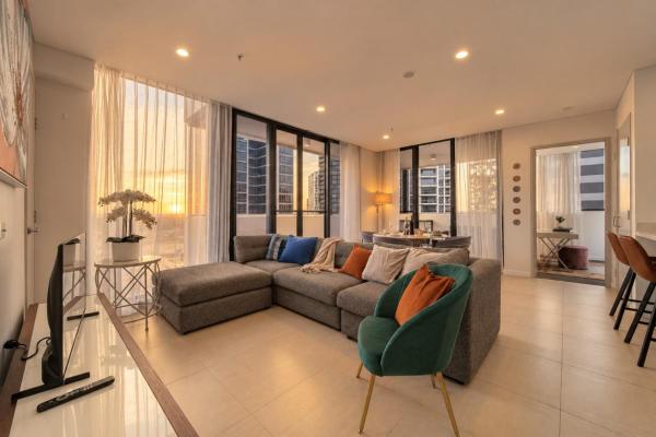 Three Bedrooms And Two Car Spaces For Seven - Sídney