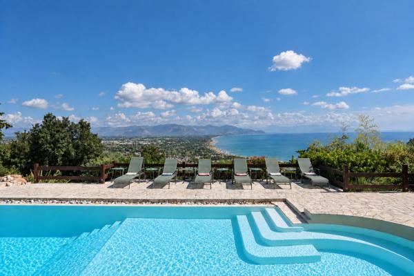 Villa Mariani - Italian Coastal Charm - Sabaudia
