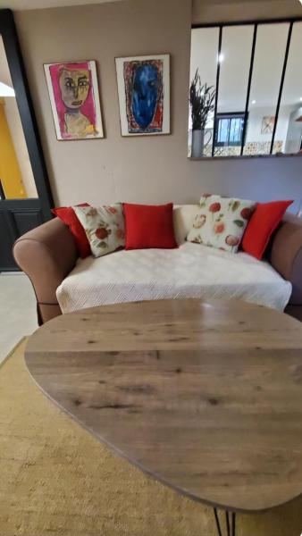 Logement Déco En Rez-de-jardin Avec Vélos - Avignon