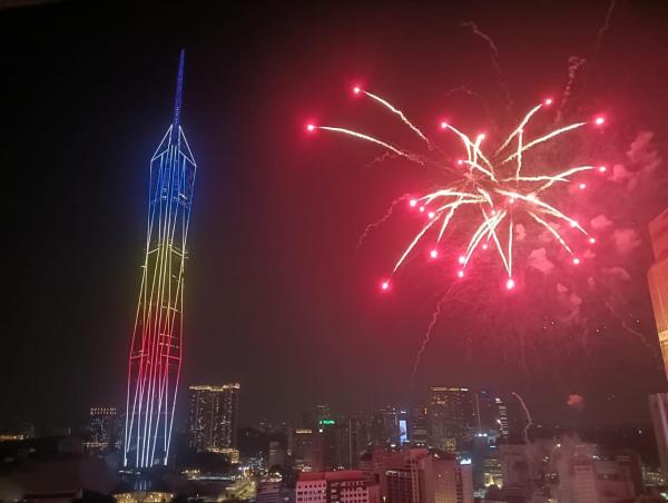 Luxury Homestay Rooms With Balcony - Kuala Lumpur